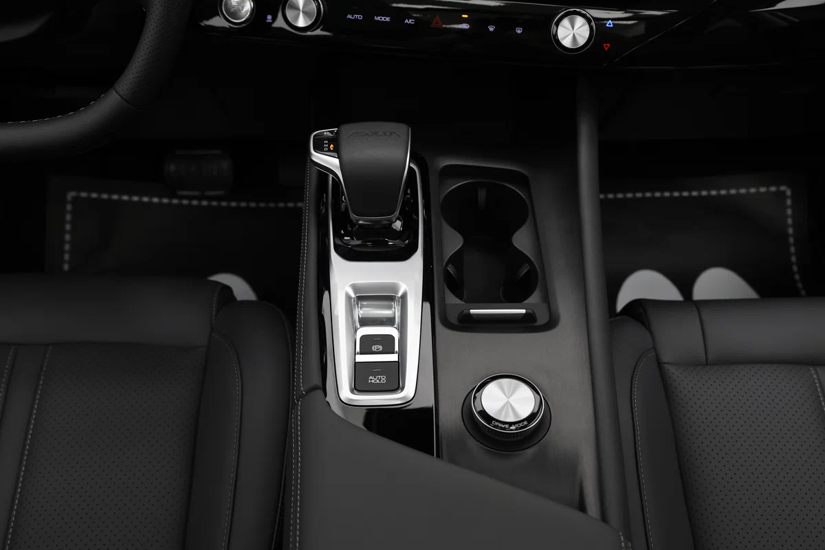 Dongfeng Huge - Изображение №17