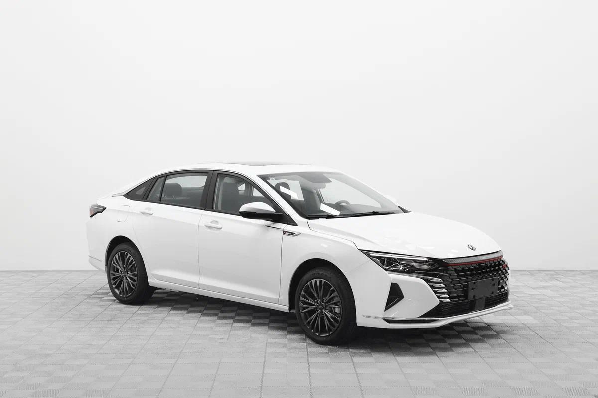 Новый авто Dongfeng Shine Max в кредит