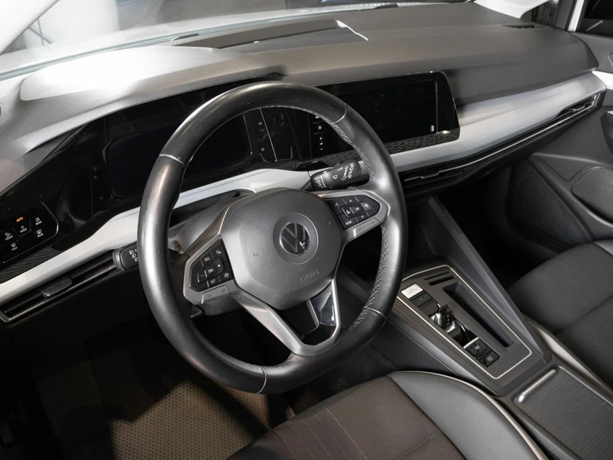 Volkswagen Golf - Изображение №12